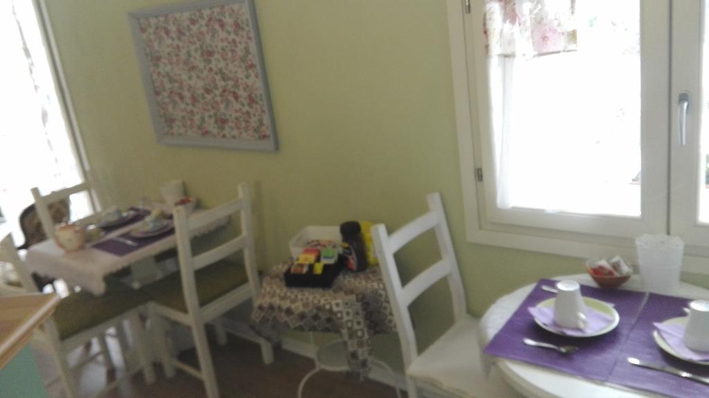 Готель Il Cortile Friendly House Борґоманеро Екстер'єр фото