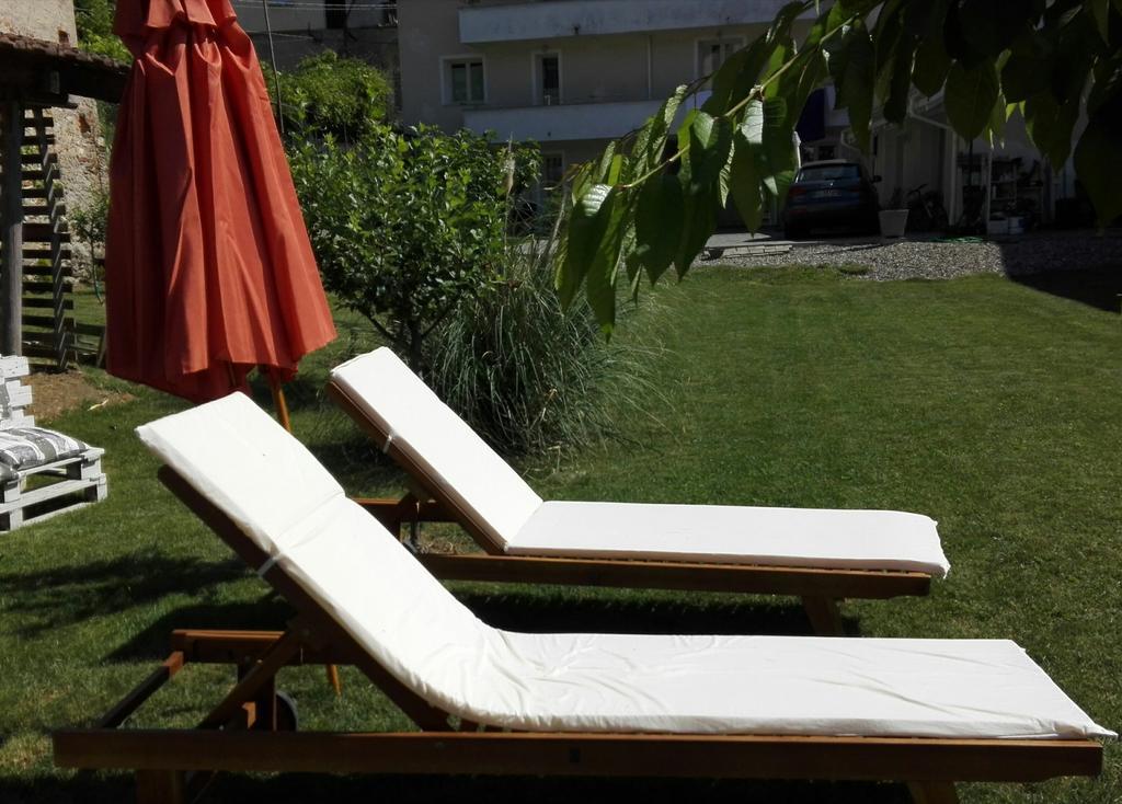 Готель Il Cortile Friendly House Борґоманеро Екстер'єр фото